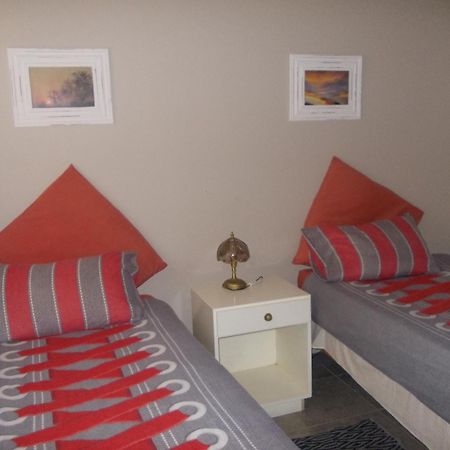 Huis Klipdriftself Catering &B&B Henties Bay Esterno foto