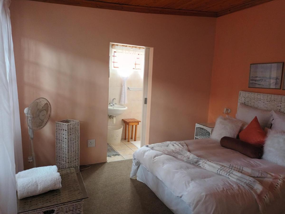 Huis Klipdriftself Catering &B&B Henties Bay Esterno foto