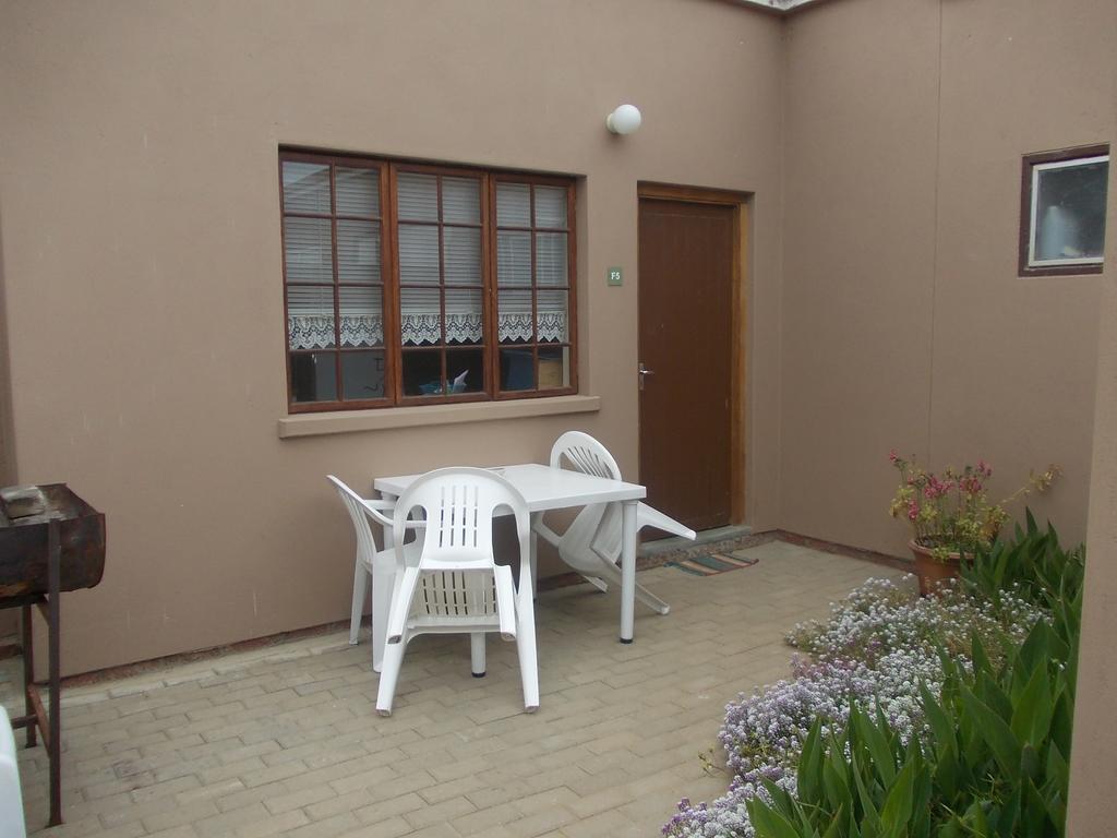 Huis Klipdriftself Catering &B&B Henties Bay Esterno foto